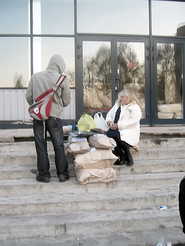 Что творится в Харьковском горизбиркоме и под его стенами