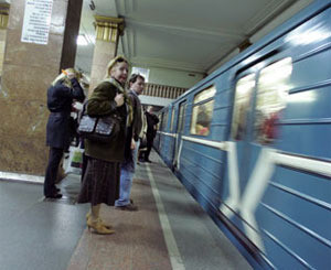 В метро отменили годовые и квартальные проездные  