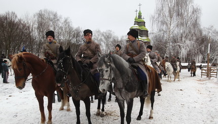 Сергей Гармаш и Артур Смолянинов вошли в деревню Пирогово