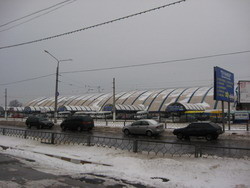 Каким крышам в городе угрожает снег 