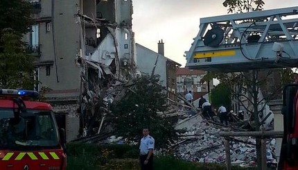 Взрыв дома в Париже: двое погибли