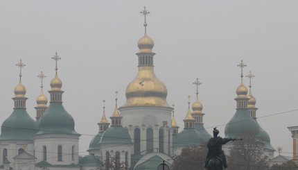 Горящие торфяники не дают туману рассеется 