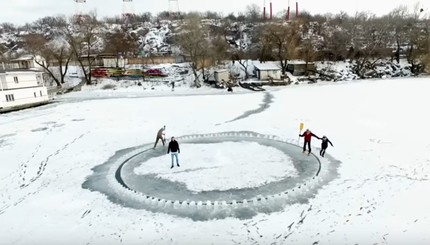 Ледяную карусель в Запорожье показали с высоты птичьего полета