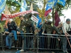 Чернобыльцы выступили против узурпации власти