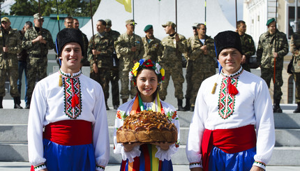 Как в Харькове встречали паралимпийцев: фоторепортаж