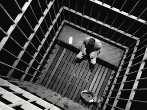 В Китае казнен мужчина, изнасиловавший 14 школьниц 