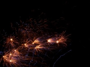 Из-за новогоднего фейерверка в Австралии рухнул 160-метровый шпиль