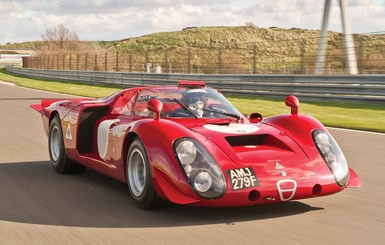 Редчайший Alfa Romeo Tipo 33/2 Daytona продадут на аукционе в Монако 