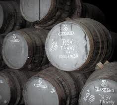 Самоубийца-оригинал утопился в бочке с виски