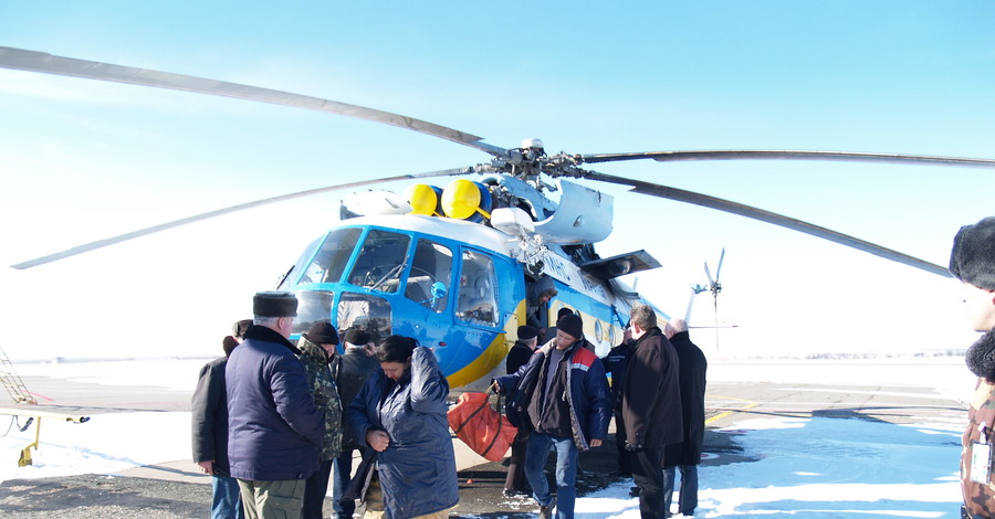 Российских моряков с горящего в Крыму сухогруза спасали вертолет и ледокол