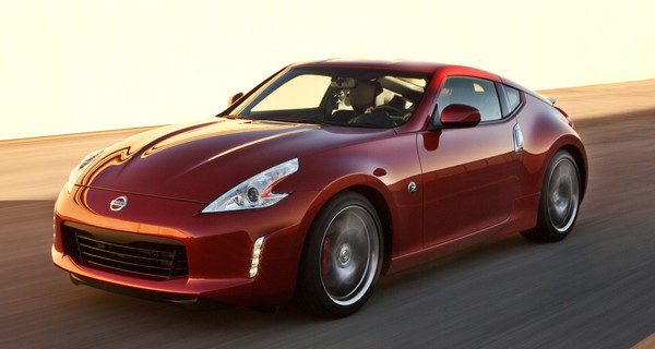 Новый спорткар Nissan 370Z 2013 официально дебютировал в Чикаго