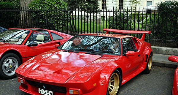 Редкий автомобиль DeTomaso Pantera GT5 