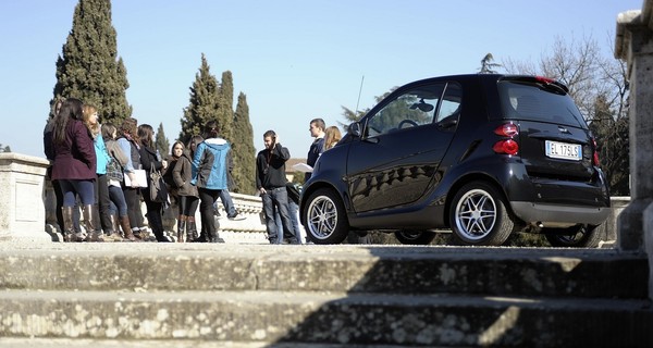 Mercedes готовит подростковую версию купе Smart Fortwo