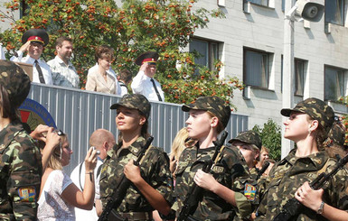 Стать военным будет рад и юрист, и дипломат 