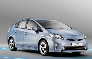 Новая Toyota Prius теперь расходует всего 2,1 л топлива на 100 км