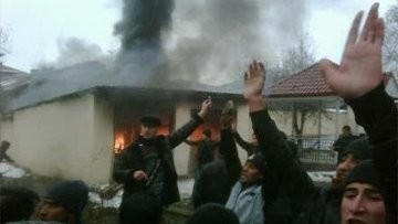 Азербайджанцы устроили массовые погромы после обидных высказываний чиновника