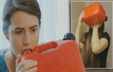 20-летняя девушка каждый день пьет бензин и не может остановиться