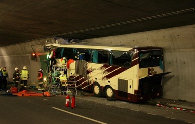 Страшная трагедия в Швейцарии: в аварии погибло 22 ребенка