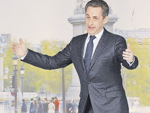 Николя съезжает со двора?