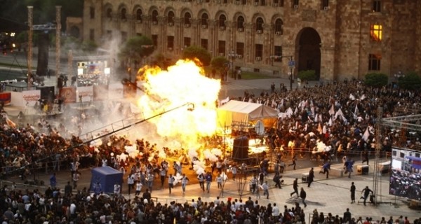 В результате взрыва шаров с газом в Армении пострадали больше 140 человек