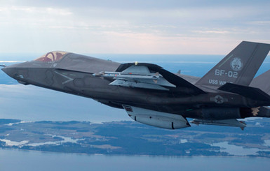 Американские боевые самолеты напичканы фальшивыми деталями 