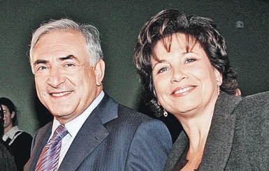 Жена выгнала Стросс-Кана на улицу 