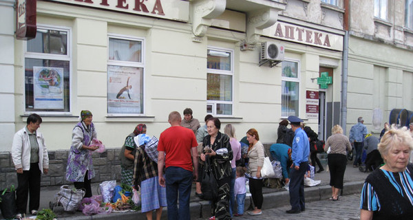 Сельчан на Привокзальном рынке гоняют милиционеры