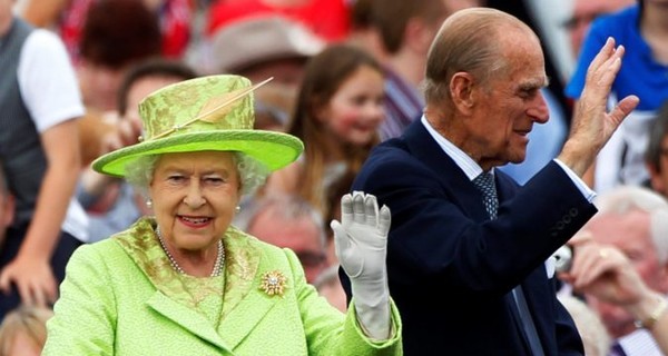 Мужа Елизаветы II положили в больницу