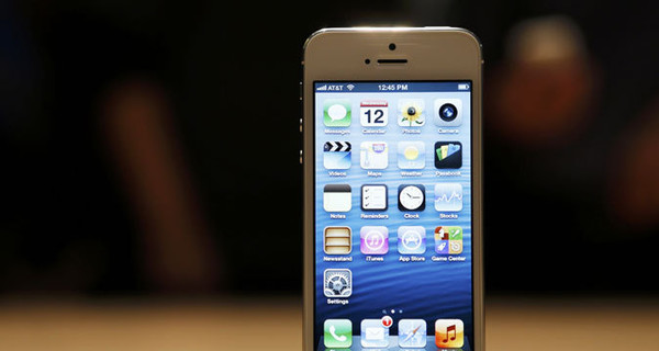 Китайские сборщики iPhone 5 устроили забастовку на заводе