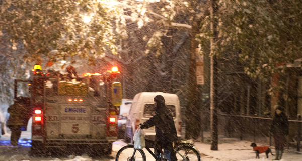 На Нью-Йорк обрушился шторм 