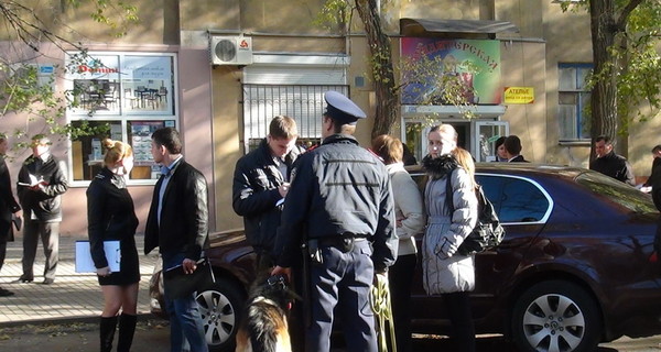 Сотрудников мариупольского ювелирного салона пытали перед тем, как застрелили