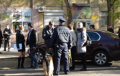 Сотрудников мариупольского ювелирного салона пытали перед тем, как застрелили