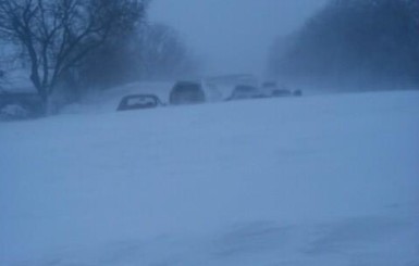 На Львовщине в автобусе, попавшем в снежную ловушку, стало плохо инсулинозависимой женщине