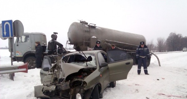 Работники налоговой ехали на семинар в Полтаву и врезались в 