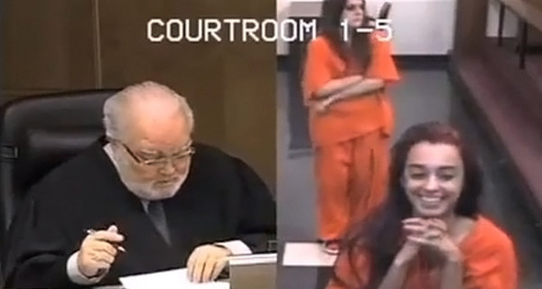 18-летняя американка получила месяц тюрьмы за… смех