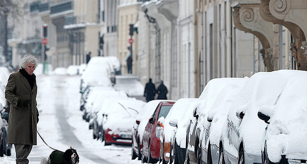 Из-за снегопада в США отменили около четырех тысяч авиарейсов