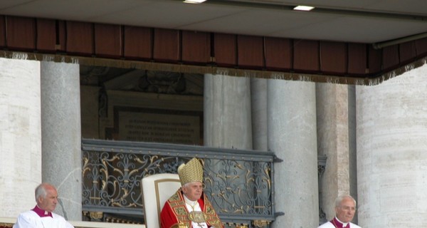 Бенедикт XVI оставил в Twitter последнюю официальную запись