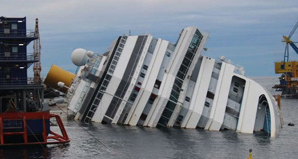 Экс-капитана Costa Concordia обвинили в непредумышленном убийстве