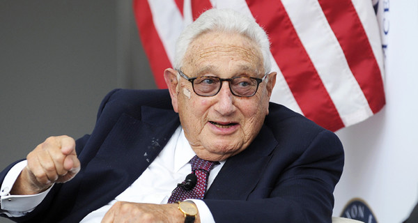 Генри Киссинджер доставлен в одну из больниц Нью-Йорка