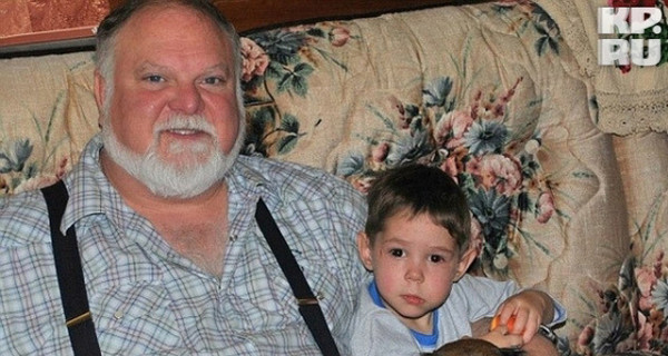  Приемная мать Максима Кузьмина: мальчик подвергся сексуальному насилию в России 