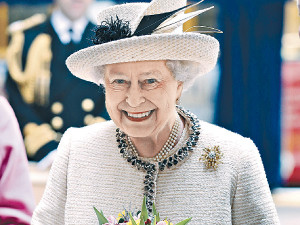 5 миллионов фунтов на блеск короны 