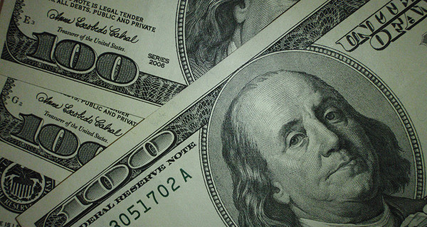 В США судят врача, раздавшего более миллиона долларов бедным