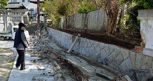Около Фукусимы произошло сильное землетрясение 