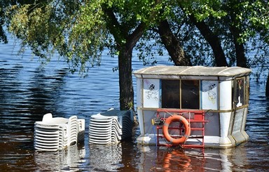 Россия и Беларусь сбросили воду на столицу Украины 