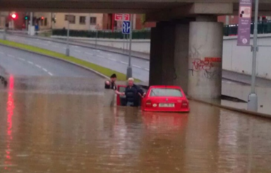 Непогода охватила Европу: в Украине штормы, а в Германии и Чехии - наводнения