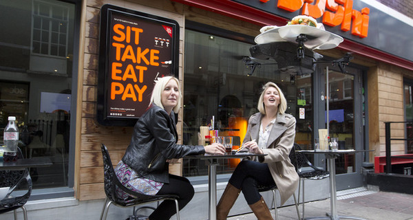 В лондонском ресторане суши подает робот