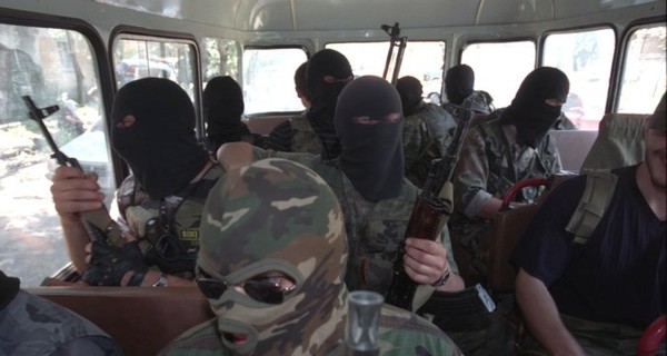 Стрельба в Беслане: неизвестные открыли огонь по толпе людей