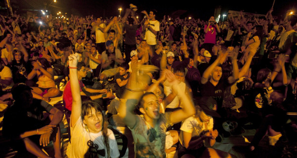 В Бразилии протестующие атаковали административные здания 