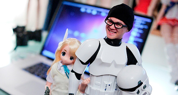 Японские влюбленные клонируют себя в день свадьбы