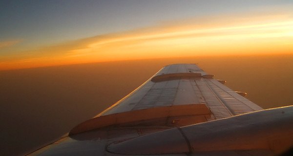 ЧП в воздухе: во время полета пилоту одного из самолетов стало плохо